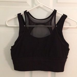 Black Lululemon sports bra